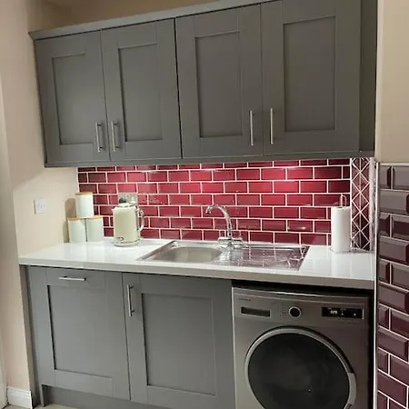 10 Village * Killarney